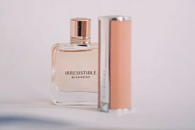 Produits de valeur ADR comme les parfums.