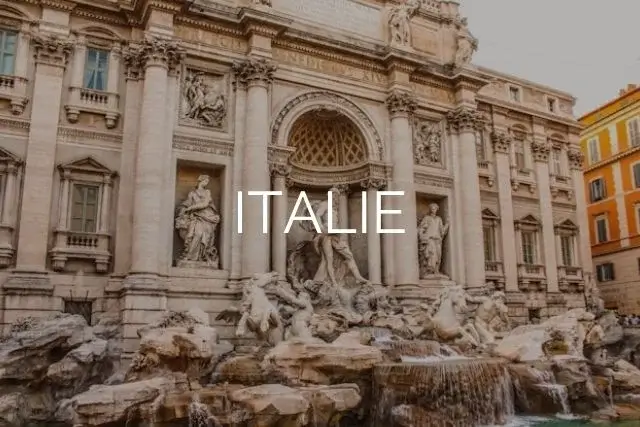 La Fontana di Trevi a Roma