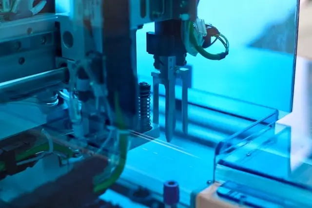 Machine à haute technologie